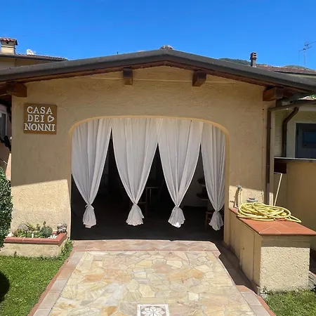 Casa Dei Nonni بيت للعطل
